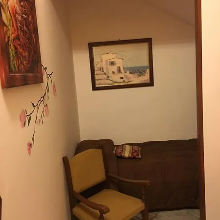 Royale Oda ve Kahvaltı *