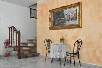 Royale Oda ve Kahvaltı