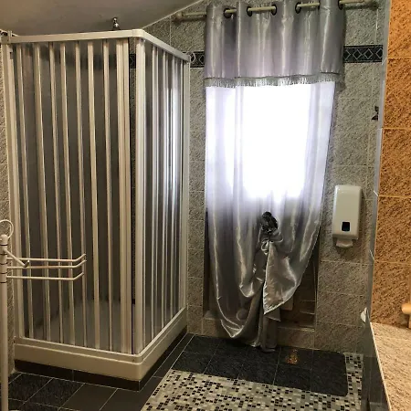 Royale Oda ve Kahvaltı